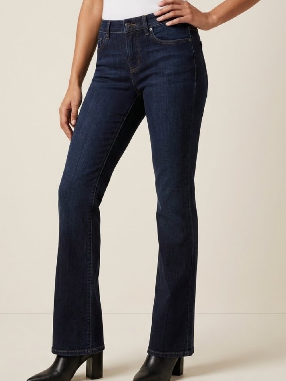 NWT👖TAHARI Trishelle Jean Mid-Rise Straight Leg Boot Cut Jeans Indigo Size 4